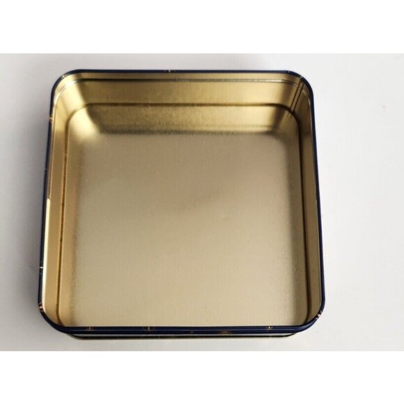 1999 Limited Edition Norman Rockwell 1947 Santa’s Visit Snickers Christmas Tin - Picture 3 of 4